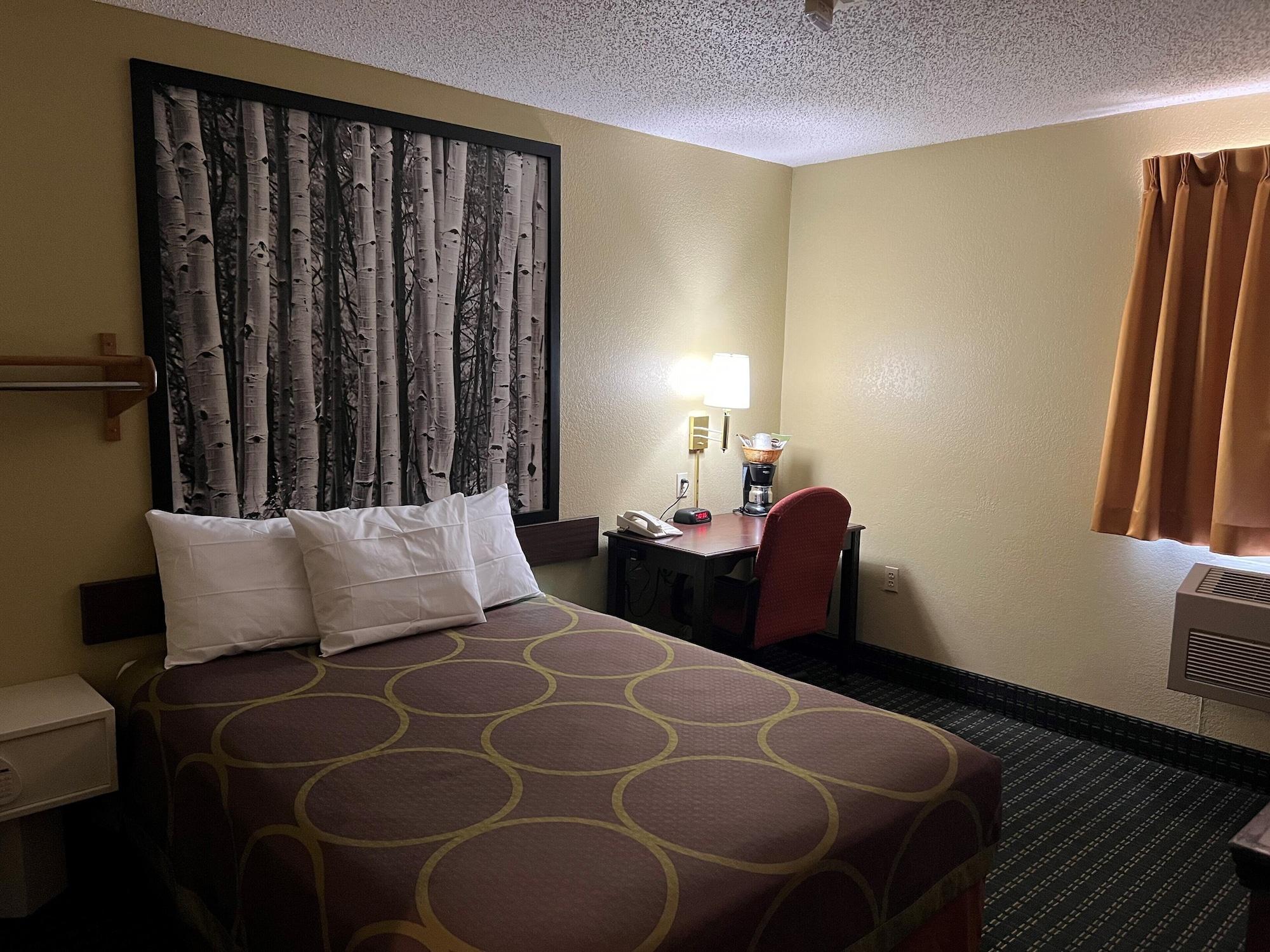 Super 8 By Wyndham Trinidad Hotel Exterior photo